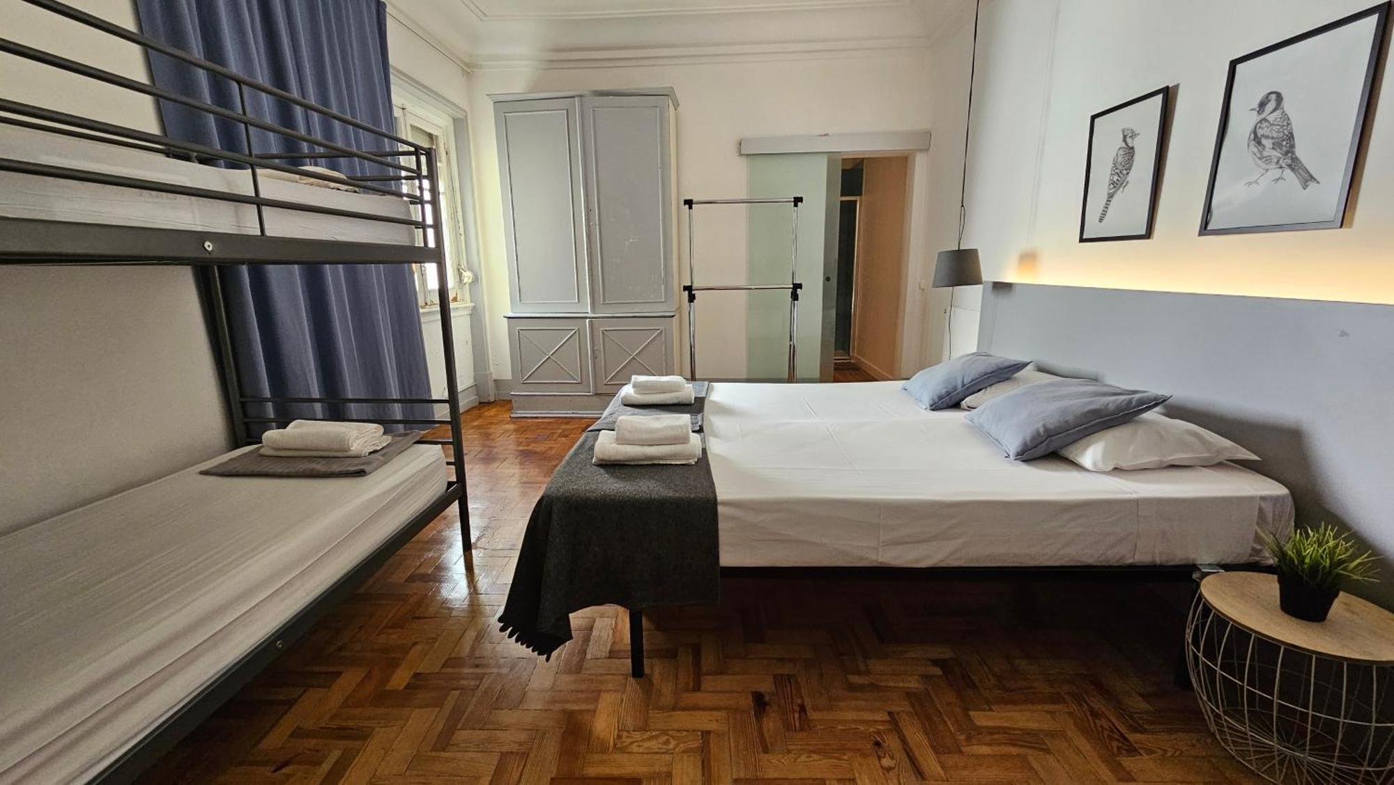 Auberge de jeunesse Castilho 63 & *